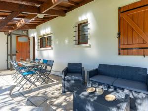Maisons de vacances Maison renovee 6 pers. a Biscarrosse - Clim, jardin, a proximite du lac & plages - FR-1-319-549 : photos des chambres