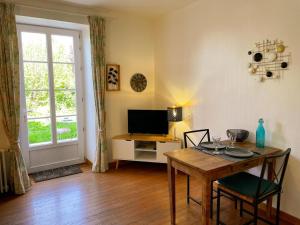 Gîte cosy avec terrasse privative, parking et WiFi - FR-1-491-443