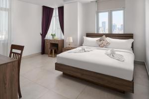 Queen Mansion Hotel & Stays
