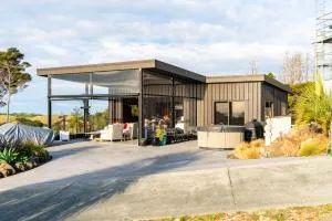 The Cove Retreat - Mangawhai Holiday Home - Waipu Cove