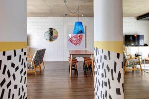 410 WEX1 by Perch Stays with daily housekeeping