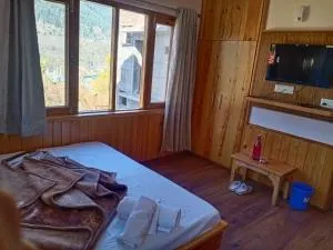 Trimurti B&B - Jagatsukh