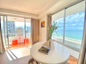 Absolute beachfront main beach Gold Coast