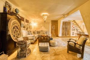 New Listing 1 BD Vintage Charm in Central Berawa