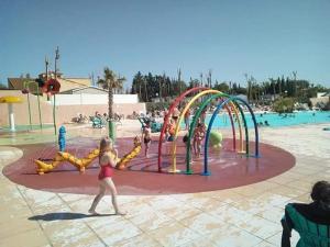 Campings Mobil-home a valras-plage au Camping les sables du Midi : photos des chambres