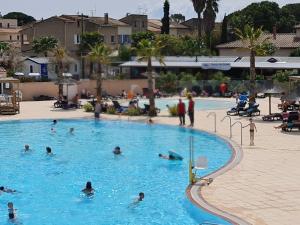 Campings Mobil-home a valras-plage au Camping les sables du Midi : photos des chambres