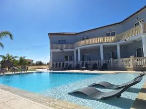 Grand villa Lynn seaview Ayia Napa - Phrenaros