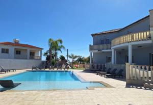 Grand villa Lynn seaview Ayia Napa