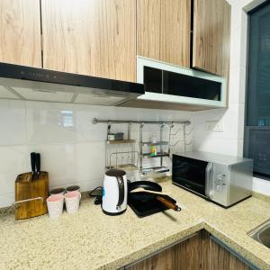 Cozy 2B1R 6pax Condo Forest City 4C-1102
