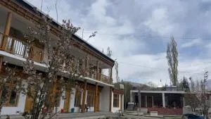 Ladakh Ecotel Farmstay - Thoise