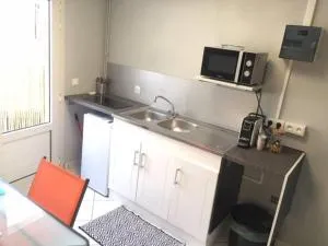 Avocado Studio - Plum