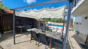 Hillside Guesthouse Pushevo