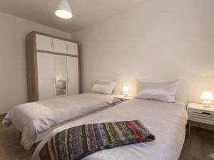 Nina with a heated pool