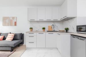 SuperApart Jana Pawła II apt 106 with Elevator Feel at Home