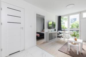 SuperApart Jana Pawła II apt 106 with Elevator Feel at Home