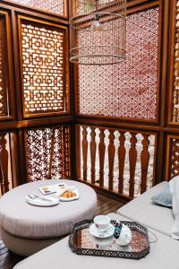 Three-Bedroom Apartment - VENICE room in Lesic Dimitri Palace