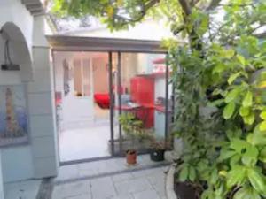 Maisons de vacances Studio maisonnette 200 m de la plage tout a pieds : photos des chambres