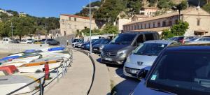 Charming seaside condo