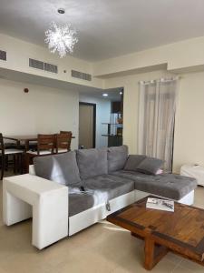 AMWAJ JBR Walk Beachfront Apt