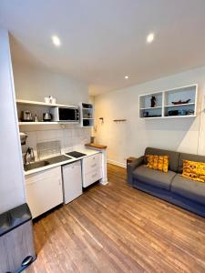 Charming Montmartre Studio