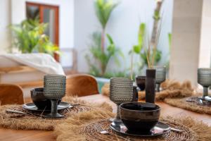 Sundaze 1 - Private Vila in Canggu with Huge Pool