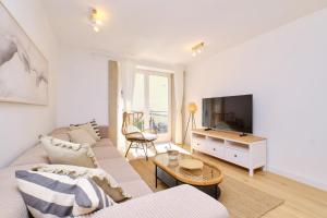 Charming Island Villa Alba - Happy Rentals