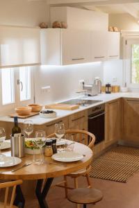 Piatta Medusa Venetian Flat in Corfu Old Town