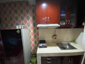 APARTEMEN MARGONDA RESIDENCE 3 DEPOK BY DBancah Rooms