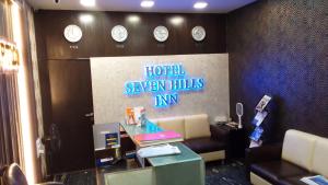 Glitz Hotels 7even Hills- Nr International Airport Mumbai T2