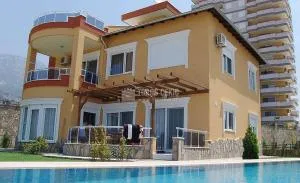 Tommy villaları - 卡吉柯克