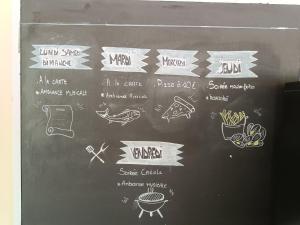 Le soleil d Eugènie appartement dans résidence avec Piscine commune près de Carcassonne