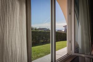 [Bardolino]Lungolago di Garda • Piscina • Parking