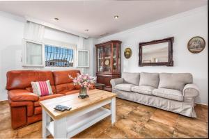 Fancy House near Cádiz - PoolFree Parking & BBQ