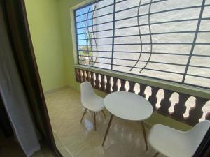 Modern 1-Bedroom Apartment with AC & Parking along Mtwapa Beach Road