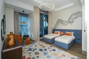 Escape24 2BR Huge Terrace with Canal View