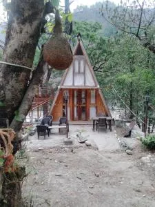 Alaknanda Kinare - Gopeshwar