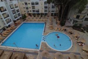 Geris Beach Apartments