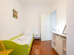 Iris Apartment img16