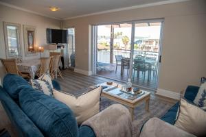 18 Quay West, Waterfront- Family Apartments