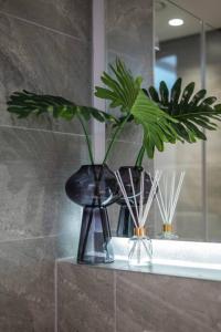 Modern Escape at The Rubik & Rooftop Pool, AC