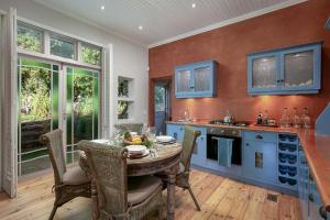 Kloof House - with solar backup power