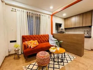 HomeEscape 1BHK Retreat Near Saket Square - Maheshwar