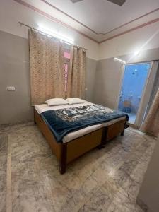 Devotee Apartment Behind Iskcon.