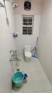 D2Stay Homestay 2Bhk Near Paltan Bazar
