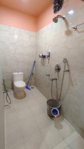 D2Stay Homestay 2Bhk Near Paltan Bazar