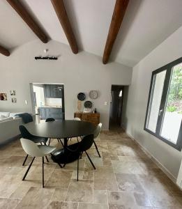 Les Iris Villa Piscine chauffée 6 pers