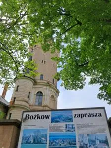 Przy pałacu - Gorzuchów