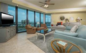 Phoenix IX 801 condo