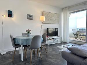 Appartements 452 - Appartement T2 vue mer, a 50m de la plage. : photos des chambres