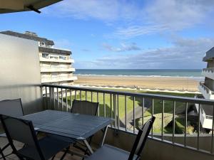 Appartements 452 - Appartement T2 vue mer, a 50m de la plage. : photos des chambres